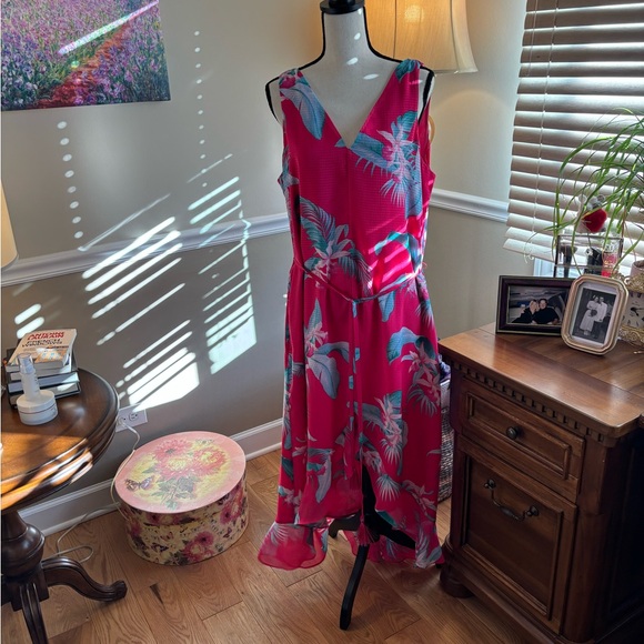 Women’s ~Tommy Bahama ~Hot Pink Tropical Maxi Dress with Teal Accents! 💕 - Picture 2 of 14